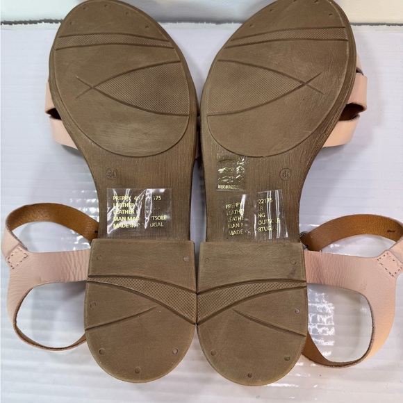 Miz Mooz Lakelyn Pink Sandals - Picture 7 of 8